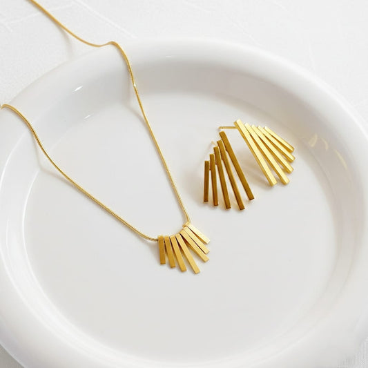 Necklace + Earrings Set Tarnish-Free & Hypoallergenic